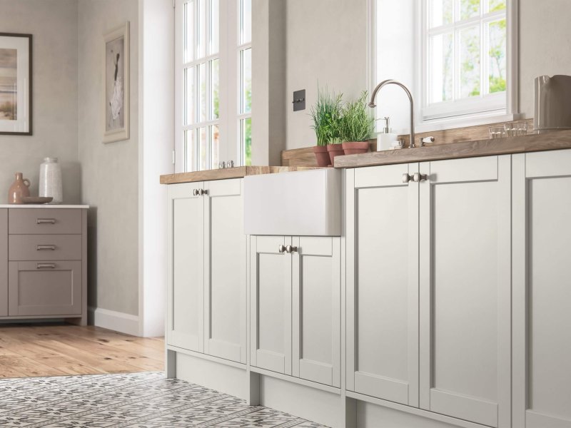 Dawson Porcelain and Cashmere_Cameo 1_-Superior-Cabinets-Kitchen-Designs