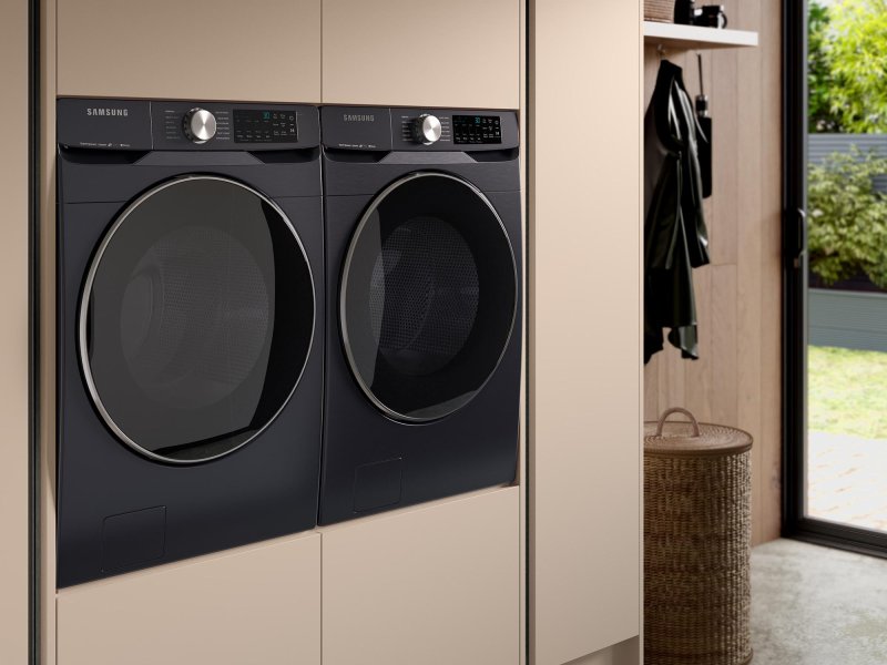 Zola Soft Matte Cashmere and White_Cameo 6_-Superior-Cabinets-Kitchen-Designs